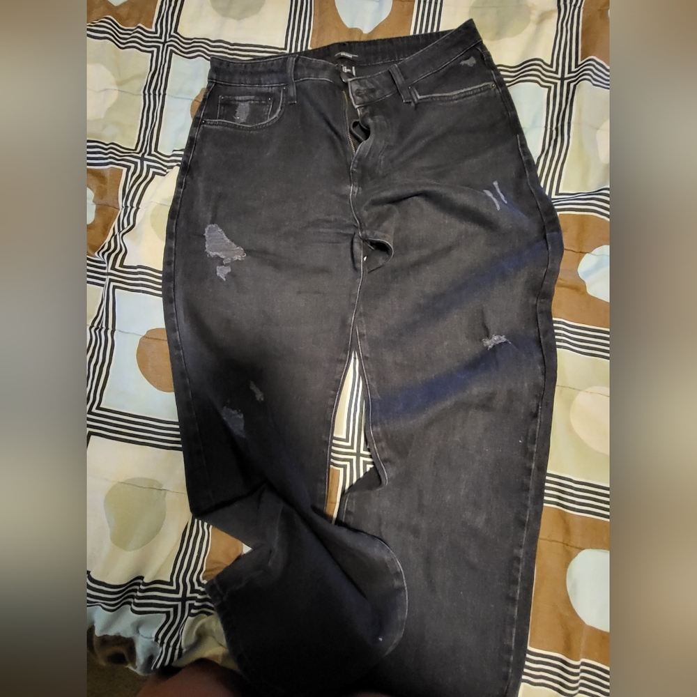 Stylish Black Distressed Women Jeans